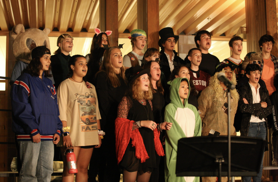Chorus performs the annual winter concert 