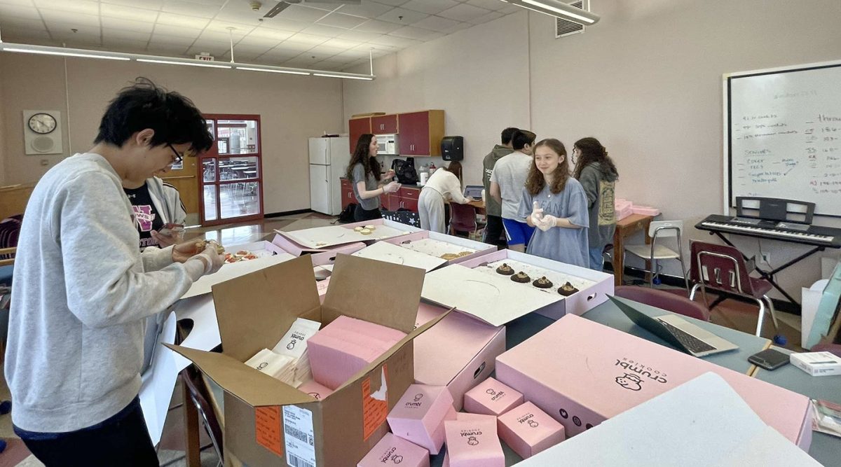 Science team organizes Crumbl Cookie Fundraiser